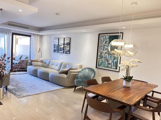 2 quarto Apartamento para arrendar em El Padrón, Estepona com piscina garagem - 3 000 € (Ref: 9403168)