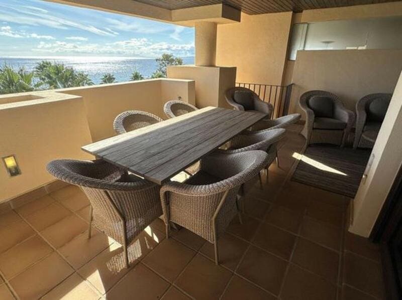 2 sypialnia Apartament do wynajęcia w Estepona z basenem garażem - 3 500 € (Ref: 9403168)