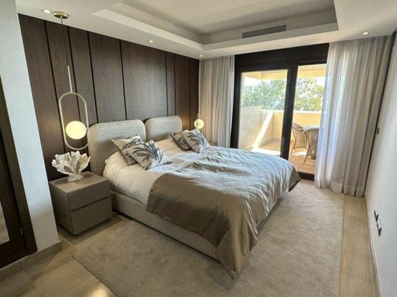 2 sypialnia Apartament do wynajęcia w Estepona z basenem garażem - 3 500 € (Ref: 9403168)