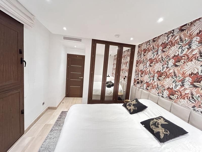 2 sypialnia Apartament do wynajęcia w Estepona z basenem garażem - 3 500 € (Ref: 9403168)