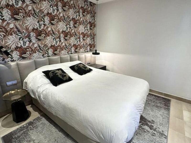2 sypialnia Apartament do wynajęcia w Estepona z basenem garażem - 3 500 € (Ref: 9403168)