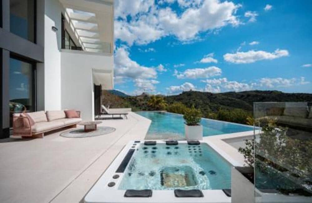 6 quarto Moradia para venda em Benahavis com piscina garagem - 4 695 000 € (Ref: 9403169)