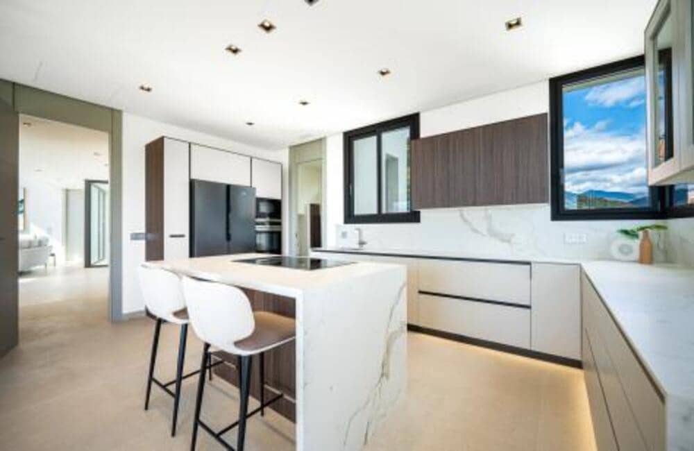 6 quarto Moradia para venda em Benahavis com piscina garagem - 4 695 000 € (Ref: 9403169)