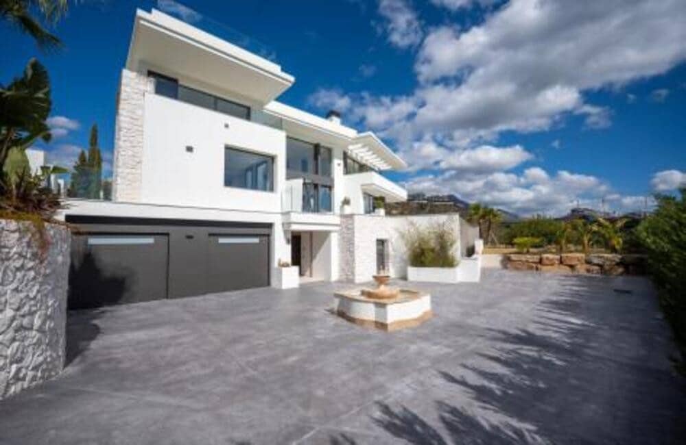 6 quarto Moradia para venda em Benahavis com piscina garagem - 4 695 000 € (Ref: 9403169)