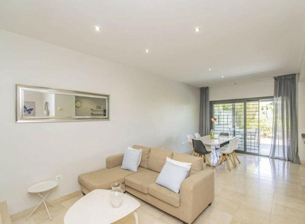 2 soveværelse Lejlighed til salg i Los Flamingos med swimmingpool garage - € 419.000 (Ref: 9403171)
