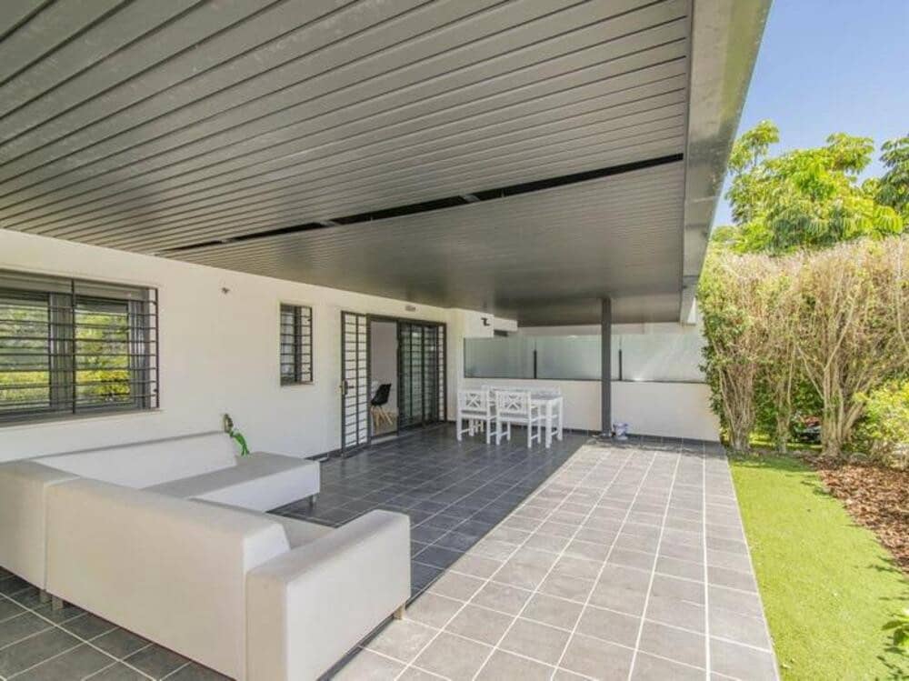 2 soveværelse Lejlighed til salg i Los Flamingos med swimmingpool garage - € 419.000 (Ref: 9403171)