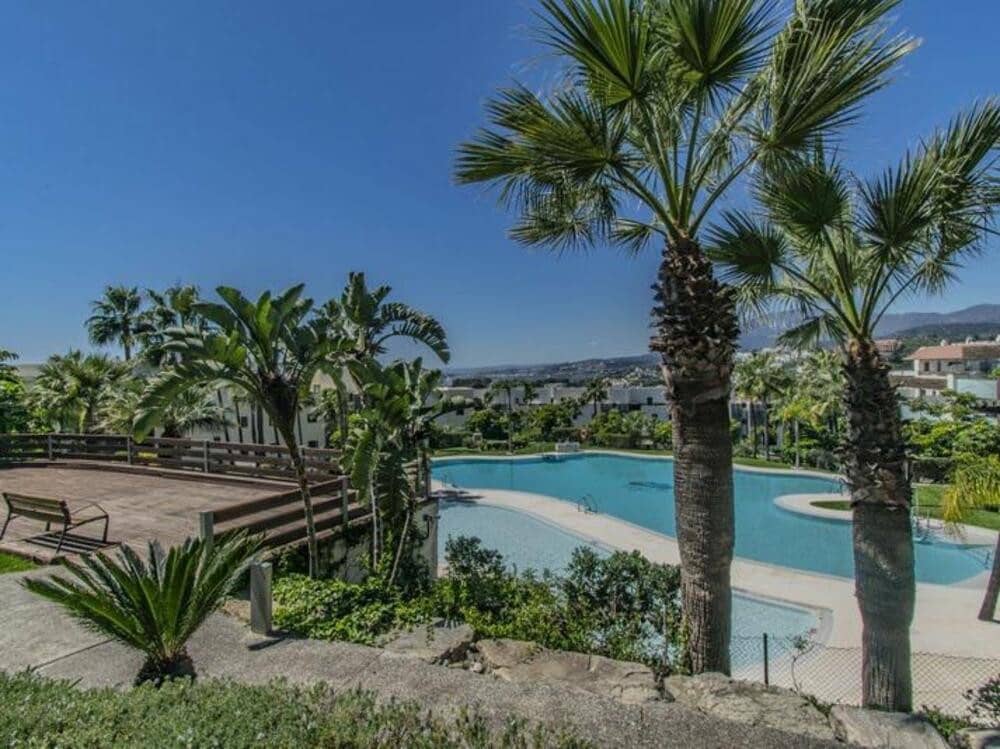 2 soveværelse Lejlighed til salg i Los Flamingos med swimmingpool garage - € 419.000 (Ref: 9403171)
