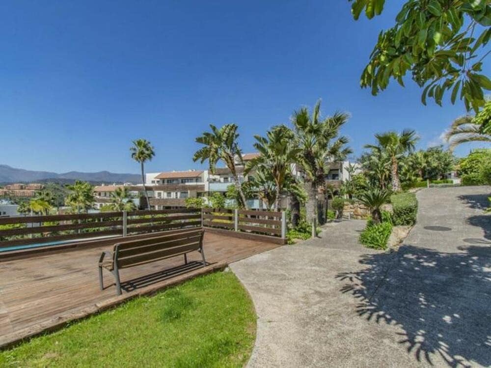 2 soveværelse Lejlighed til salg i Los Flamingos med swimmingpool garage - € 419.000 (Ref: 9403171)