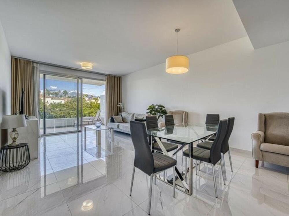 3 soveværelse Lejlighed til salg i Bel-Air med swimmingpool garage - € 500.000 (Ref: 9403172)