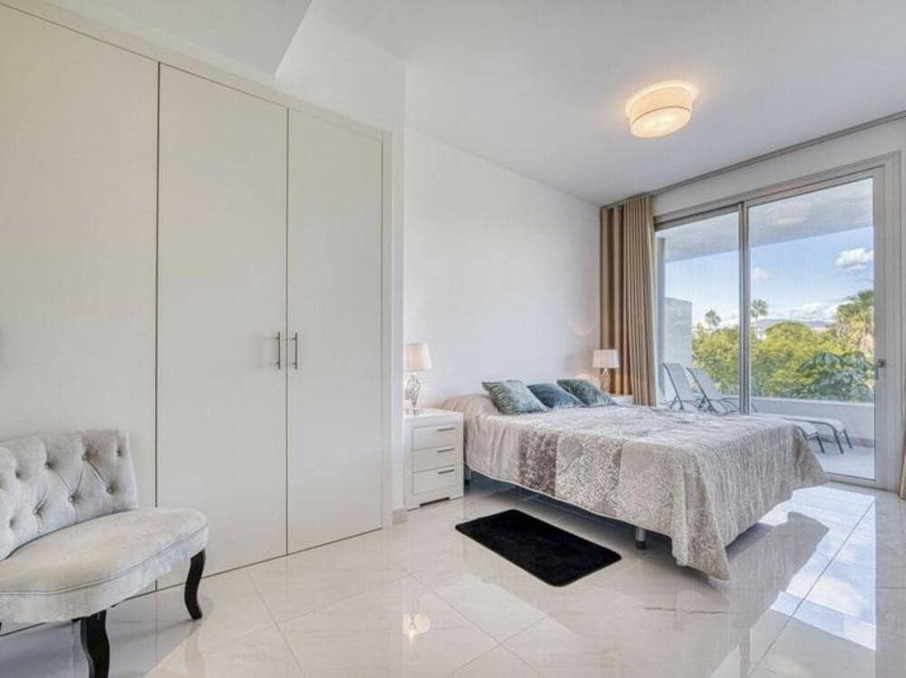 3 soveværelse Lejlighed til salg i Bel-Air med swimmingpool garage - € 500.000 (Ref: 9403172)