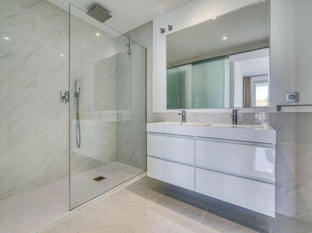 3 soveværelse Lejlighed til salg i Bel-Air med swimmingpool garage - € 500.000 (Ref: 9403172)