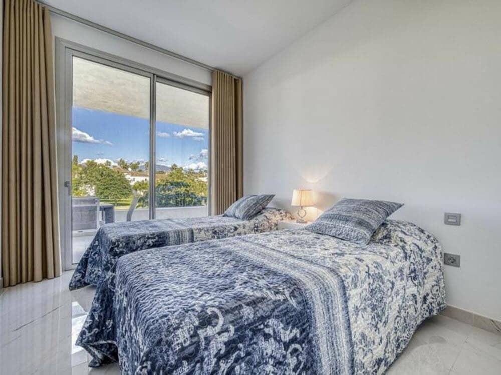 3 soveværelse Lejlighed til salg i Bel-Air med swimmingpool garage - € 500.000 (Ref: 9403172)