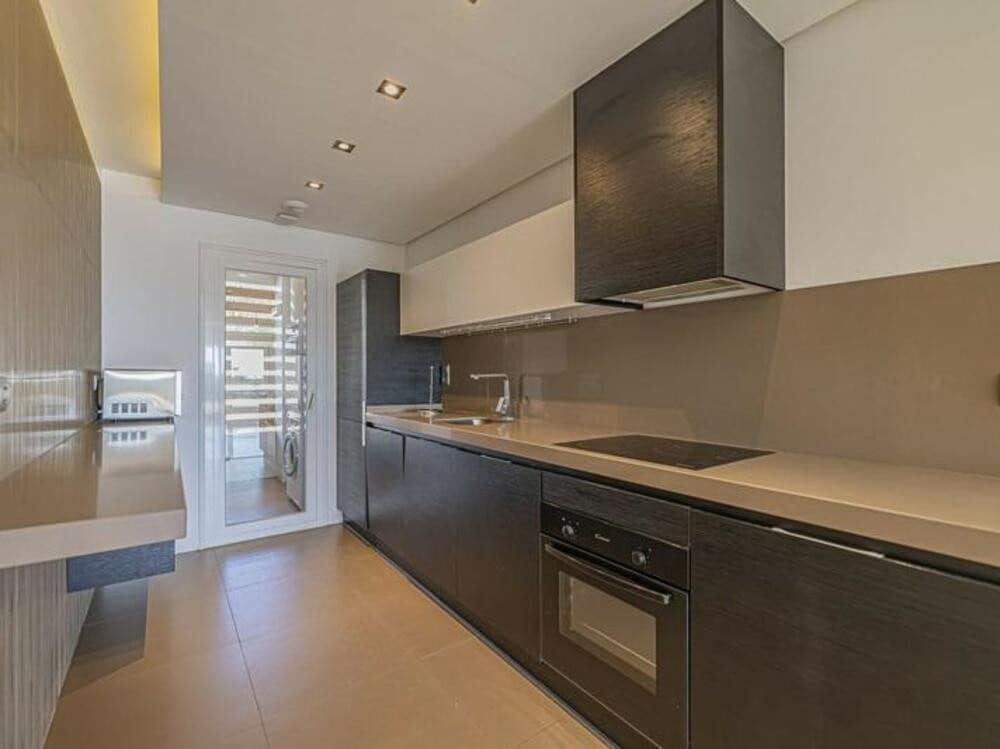 3 slaapkamer Appartement te koop in Los Arqueros met zwembad garage - € 549.000 (Ref: 9403173)