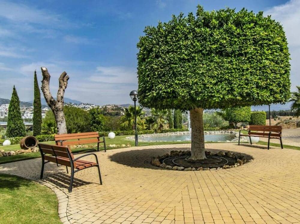 2 quarto Apartamento para venda em Estepona com piscina garagem - 425 000 € (Ref: 9403174)