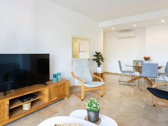 2 soveværelse Lejlighed til leje i Lomas De Marbella, Marbella med swimmingpool garage - € 1.750 (Ref: 9406078)