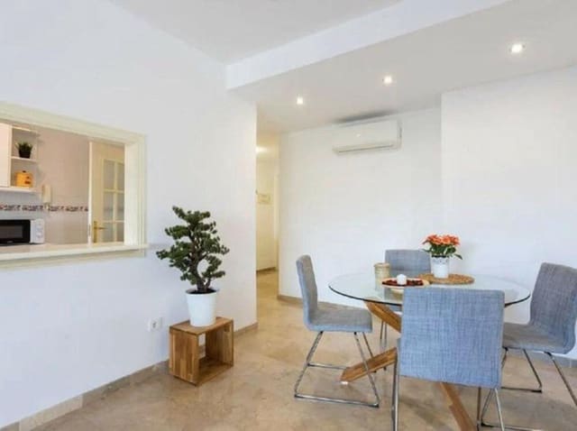 2 soveværelse Lejlighed til leje i Lomas De Marbella, Marbella med swimmingpool garage - € 1.750 (Ref: 9406078)