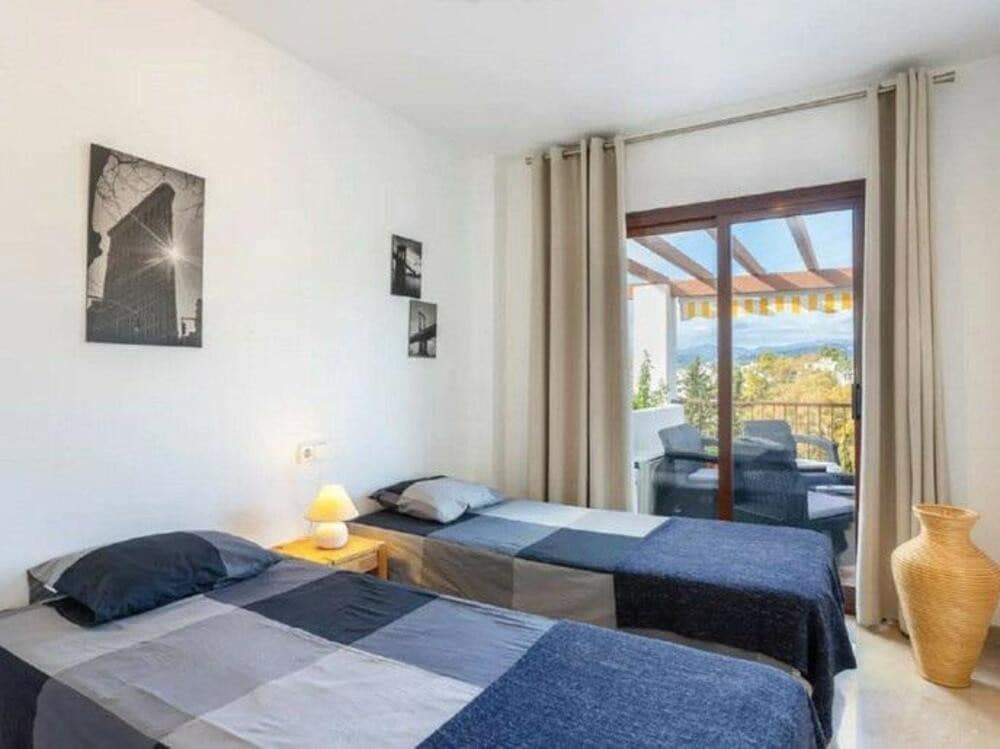 2 soveværelse Lejlighed til leje i Marbella med swimmingpool garage - € 1.750 (Ref: 9406078)