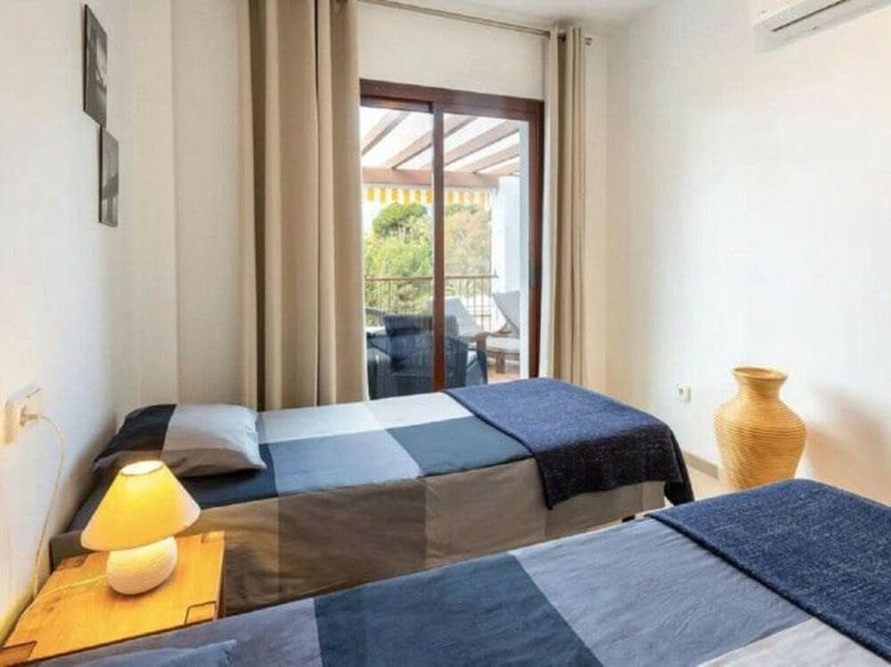 2 soveværelse Lejlighed til leje i Marbella med swimmingpool garage - € 1.750 (Ref: 9406078)