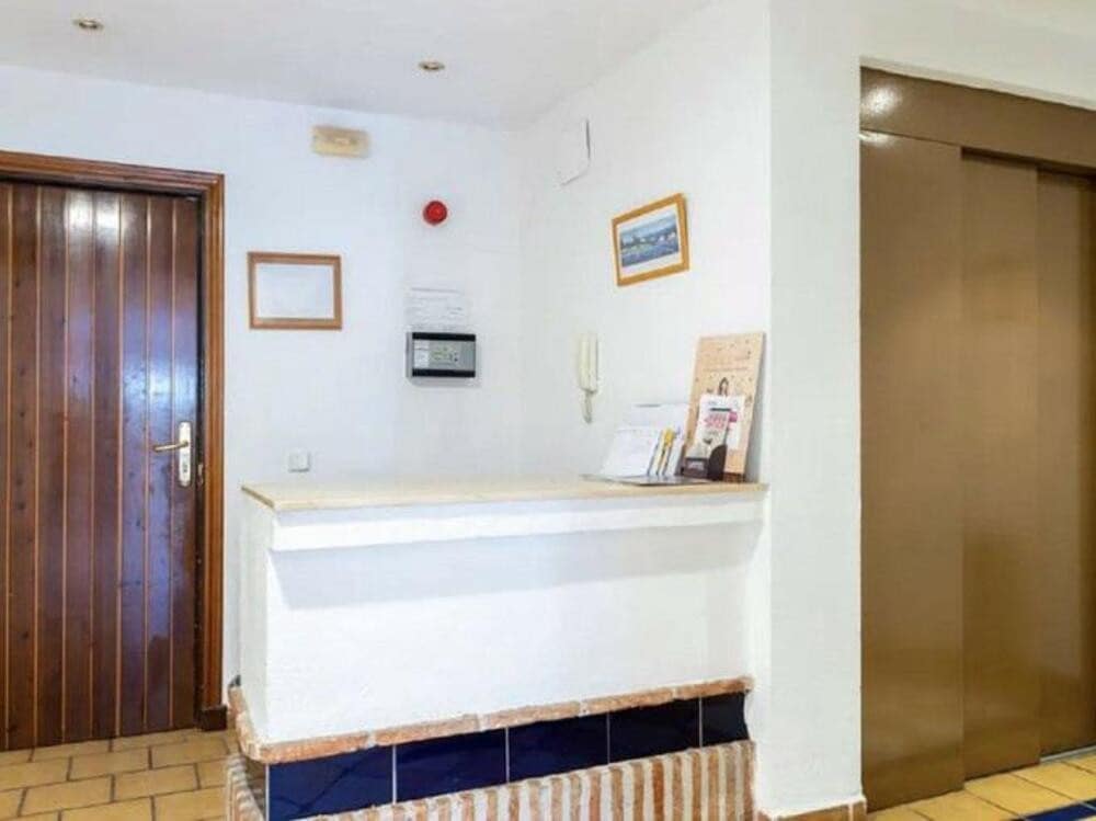 2 soveværelse Lejlighed til leje i Marbella med swimmingpool garage - € 1.750 (Ref: 9406078)