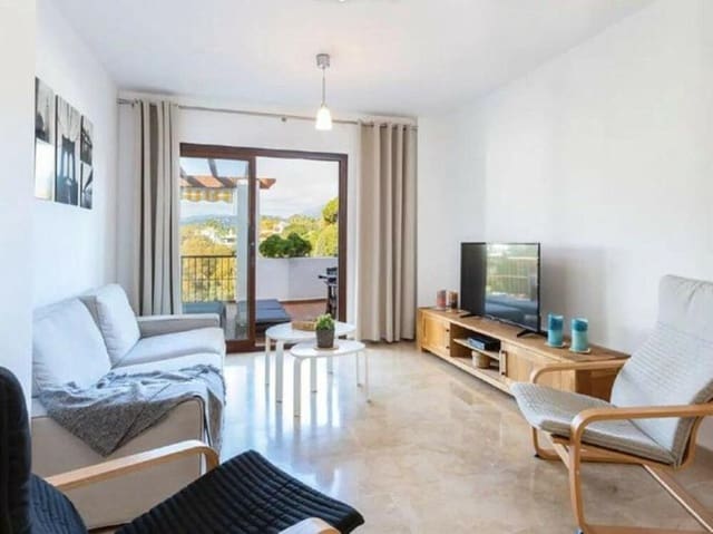 2 soveværelse Lejlighed til leje i Lomas De Marbella, Marbella med swimmingpool garage - € 1.750 (Ref: 9406078)