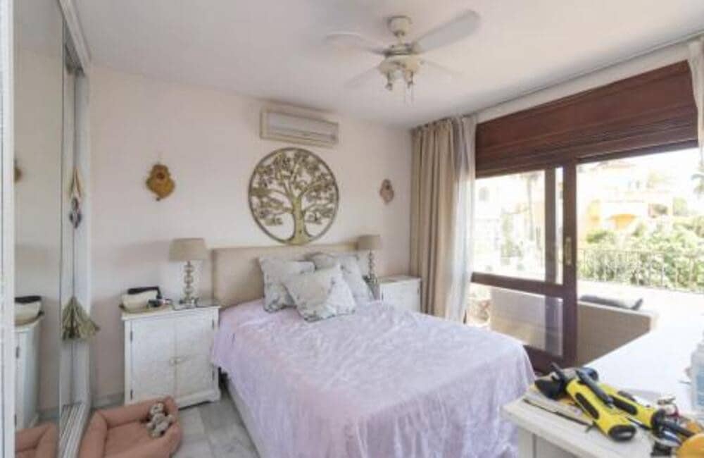 4 camera da letto Villa in vendita in Marbella con piscina - 1.200.000 € (Rif: 9406079)