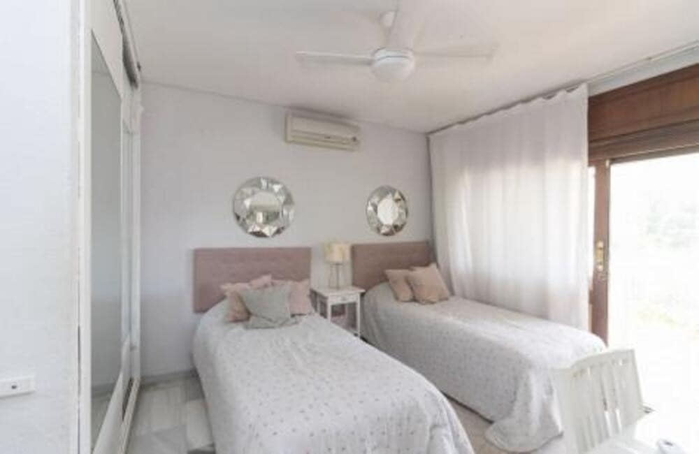 4 camera da letto Villa in vendita in Marbella con piscina - 1.200.000 € (Rif: 9406079)