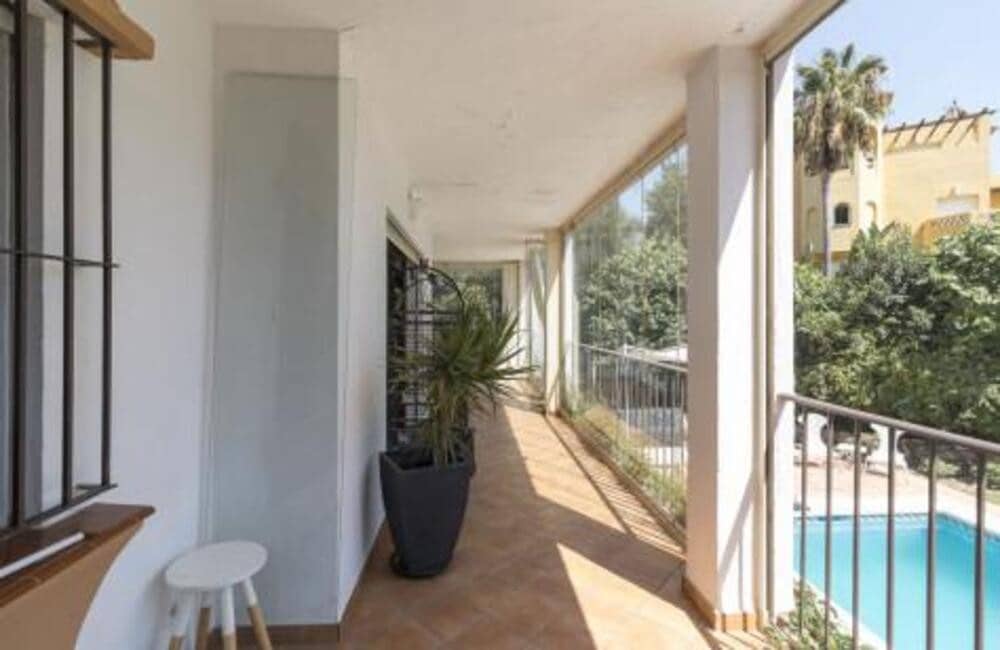 4 camera da letto Villa in vendita in Marbella con piscina - 1.200.000 € (Rif: 9406079)