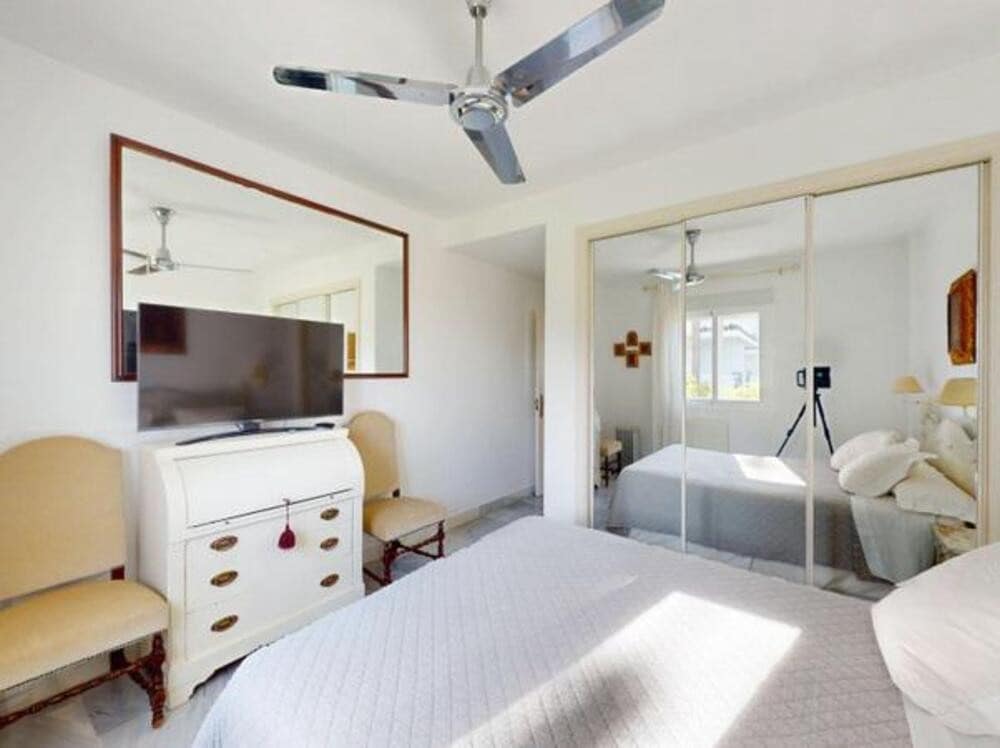 3 slaapkamer Appartement te koop in Guadalmina met zwembad - € 550.000 (Ref: 9406080)