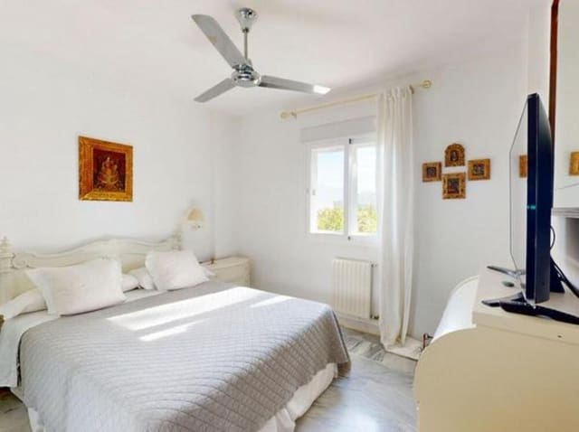 3 slaapkamer Appartement te koop in Guadalmina Baja, Marbella met zwembad - € 550.000 (Ref: 9406080)