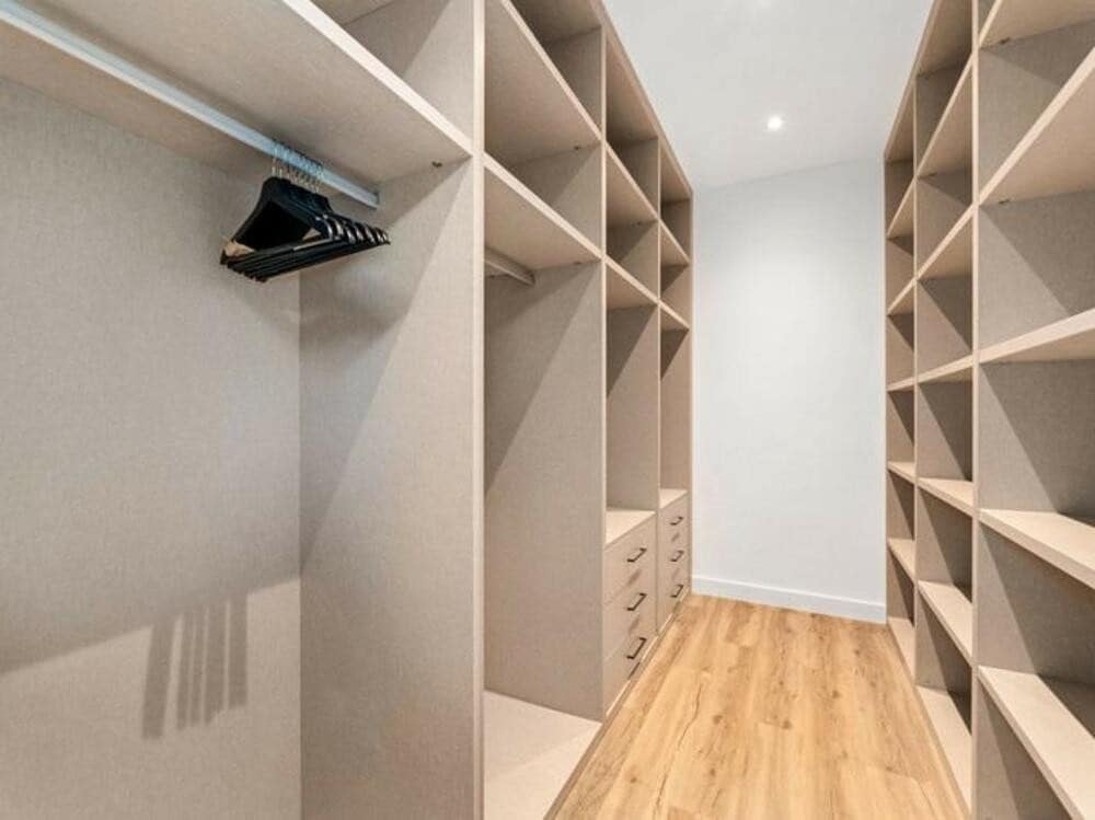 5 slaapkamer Villa te koop in San Pedro de Alcantara met zwembad garage - € 2.950.000 (Ref: 9406081)