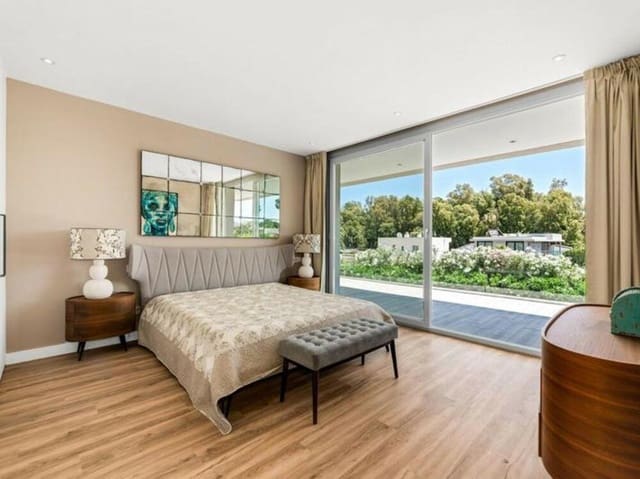 5 sypialnia Willa na sprzedaż w San Pedro de Alcántara Pueblo, Marbella z basenem garażem - 2 950 000 € (Ref: 9406081)