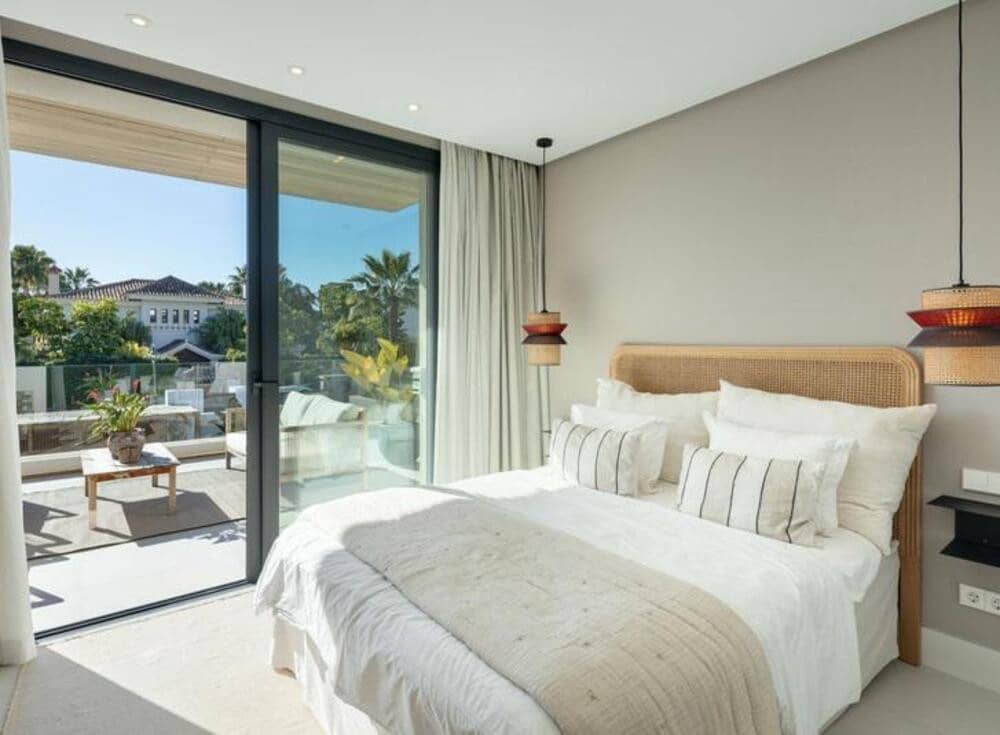 5 soverom Villa til salgs i Marbella med svømmebasseng garasje - € 3 750 000 (Ref: 9406083)