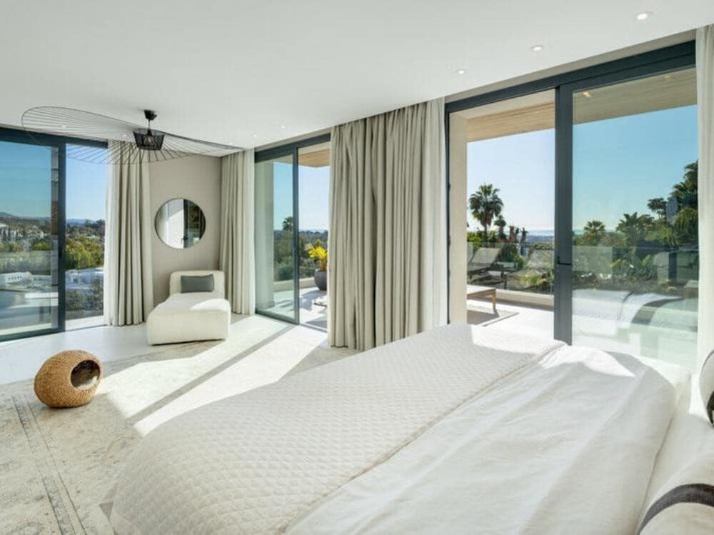 5 soverom Villa til salgs i Marbella med svømmebasseng garasje - € 3 750 000 (Ref: 9406083)