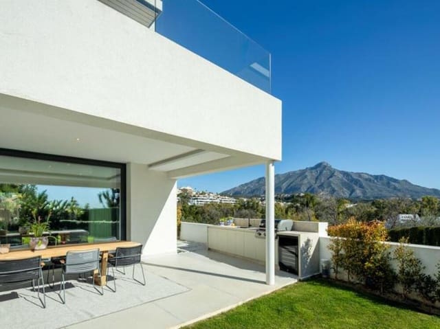 5 soverom Villa til salgs i Los Naranjos, Marbella med svømmebasseng garasje - € 3 750 000 (Ref: 9406083)