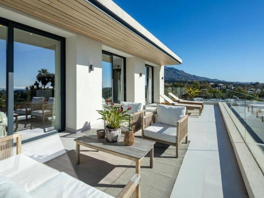 5 soverom Villa til salgs i Marbella med svømmebasseng garasje - € 3 750 000 (Ref: 9406083)