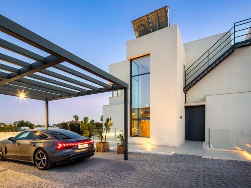 5 soverom Villa til salgs i Marbella med svømmebasseng garasje - € 3 750 000 (Ref: 9406083)