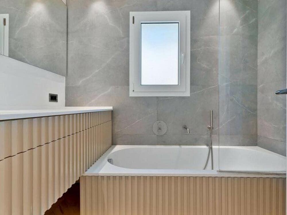 4 slaapkamer Halfvrijstaande villa te koop in Marbella met zwembad garage - € 1.195.000 (Ref: 9406084)