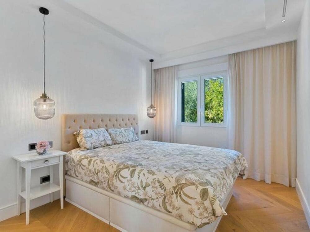 4 slaapkamer Halfvrijstaande villa te koop in Marbella met zwembad garage - € 1.195.000 (Ref: 9406084)