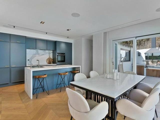 4 slaapkamer Halfvrijstaande villa te koop in Río Real, Marbella met zwembad garage - € 1.195.000 (Ref: 9406084)