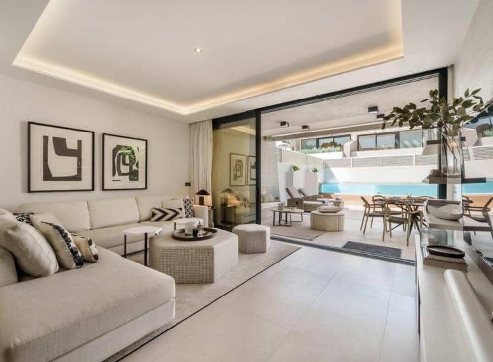 5 quarto Moradia Geminada para venda em Puerto Banus com piscina garagem - 2 675 000 € (Ref: 9410369)