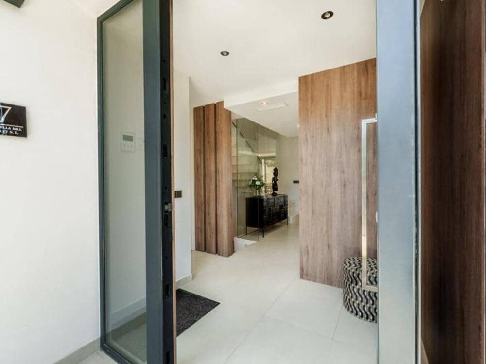 5 quarto Moradia Geminada para venda em Puerto Banus com piscina garagem - 2 675 000 € (Ref: 9410369)