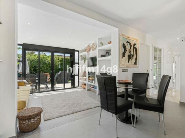 5 soverom Villa til salgs i Los Naranjos, Marbella med svømmebasseng garasje - € 2 025 000 (Ref: 9410370)