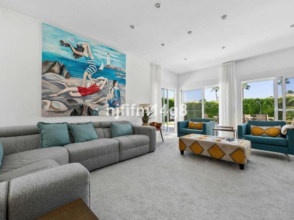 5 soverom Villa til salgs i Marbella med svømmebasseng garasje - € 2 025 000 (Ref: 9410370)