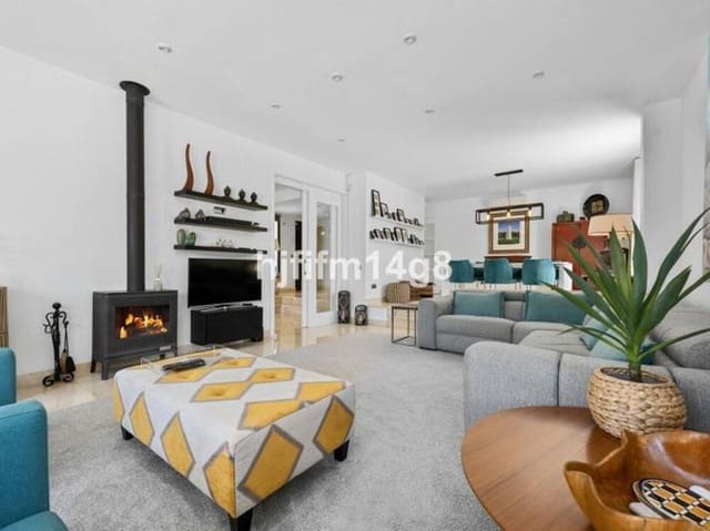 5 soverom Villa til salgs i Los Naranjos, Marbella med svømmebasseng garasje - € 2 025 000 (Ref: 9410370)