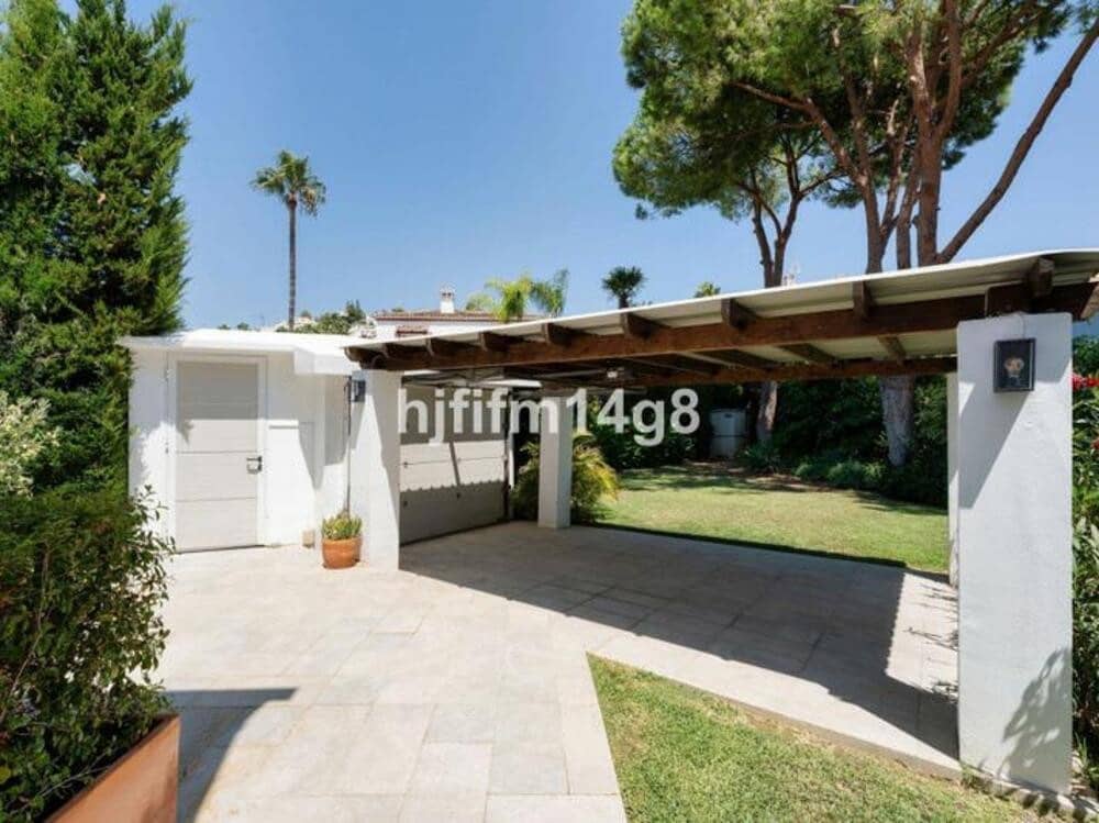 5 soverom Villa til salgs i Marbella med svømmebasseng garasje - € 2 025 000 (Ref: 9410370)