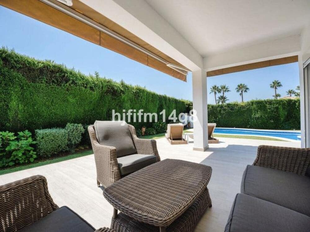 5 soverom Villa til salgs i Marbella med svømmebasseng garasje - € 2 025 000 (Ref: 9410370)
