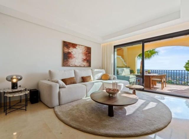3 chambre Penthouse à vendre à La Quinta, Benahavís avec piscine garage - 1 375 000 € (Ref: 9410371)