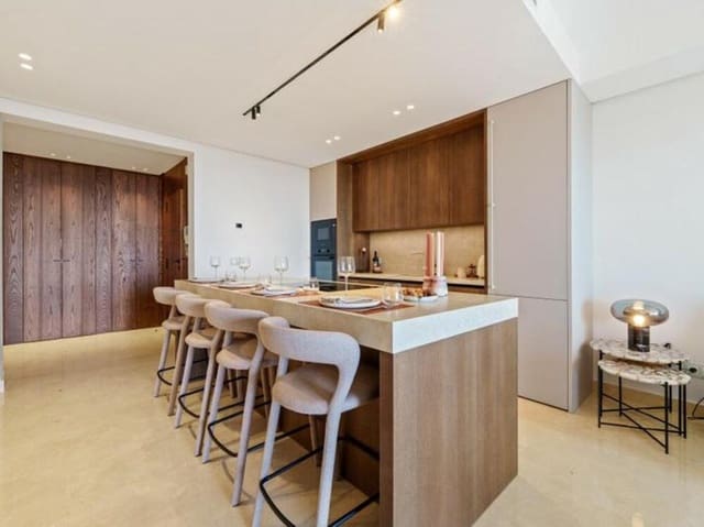 3 chambre Penthouse à vendre à La Quinta, Benahavís avec piscine garage - 1 375 000 € (Ref: 9410371)
