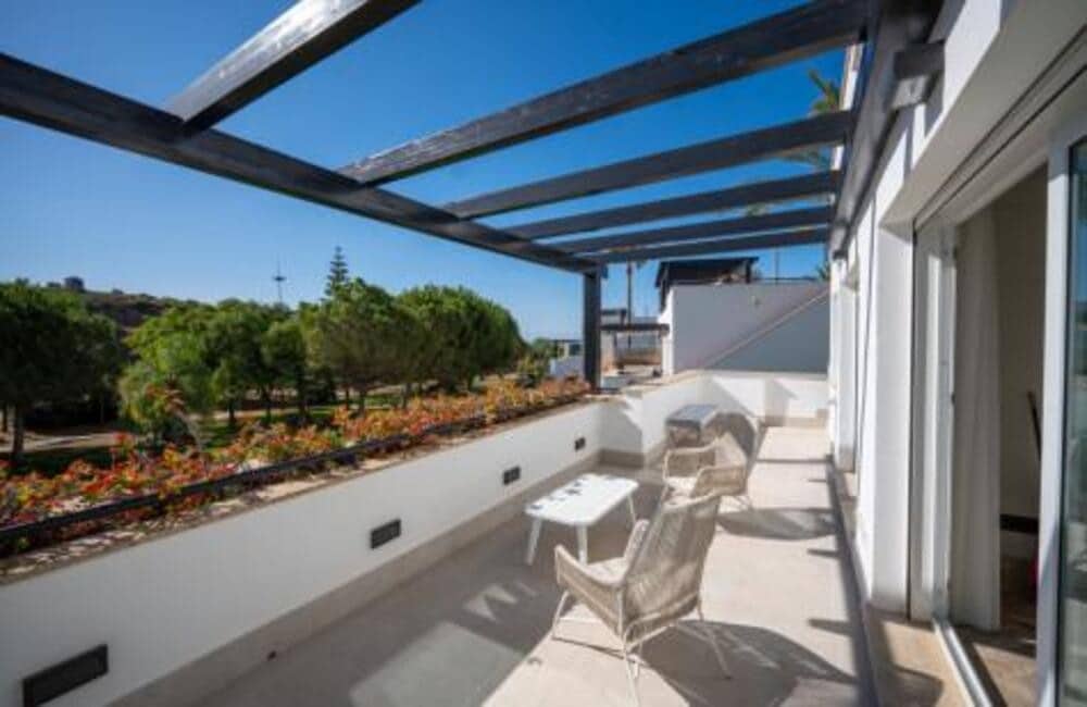 3 soveværelse Byhus til salg i Marbella med swimmingpool garage - € 895.000 (Ref: 9410373)