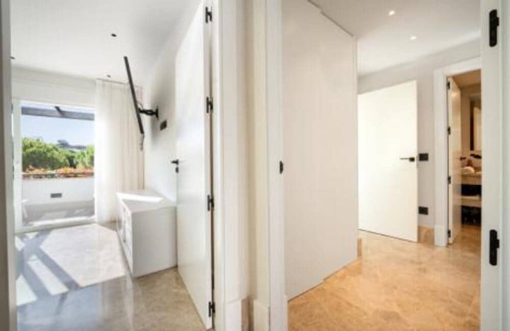 3 soveværelse Byhus til salg i Marbella med swimmingpool garage - € 895.000 (Ref: 9410373)